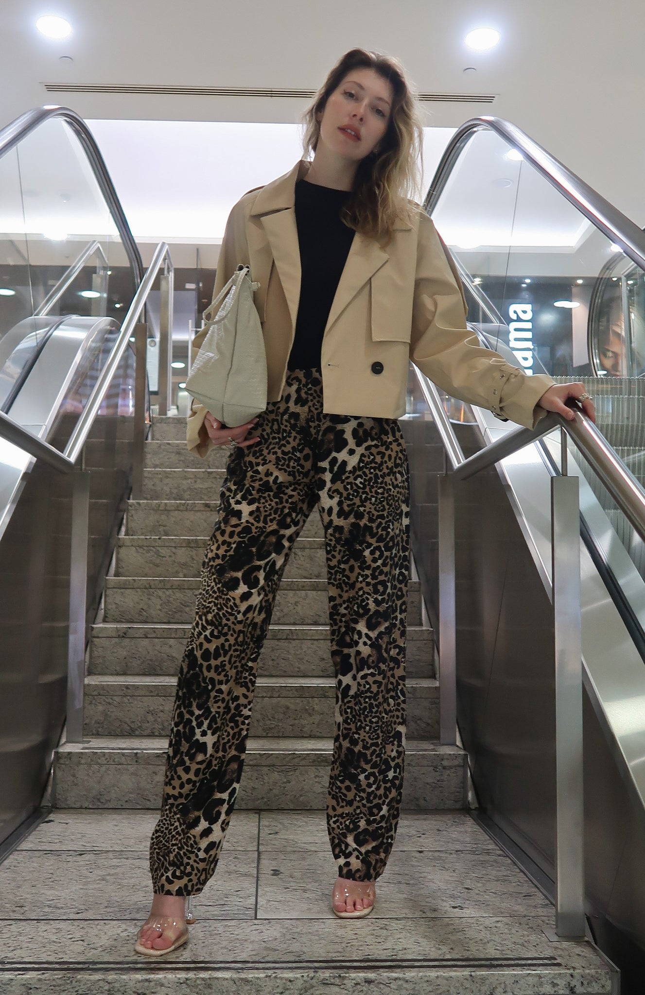 Early Fall Work Outfits to Return to the Office In Style | Leopard print  outfits, Print clothes, Leopard pants outfit